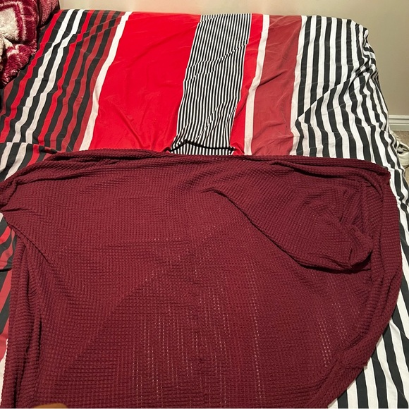 Suzy Shier, Burgundy, M - Picture 4 of 4